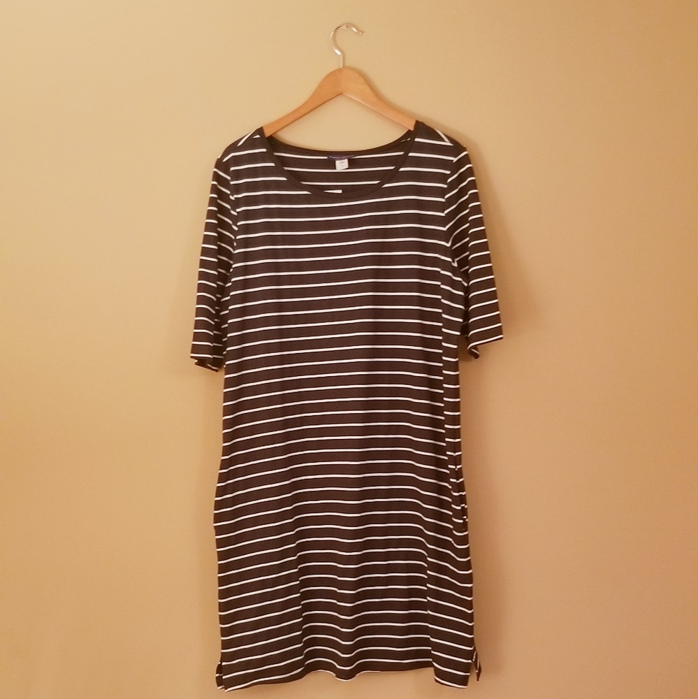 3/4 Sleeve Navy/White Striped Dress